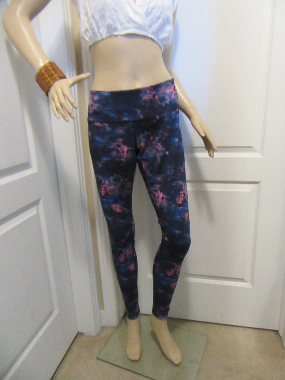 Lu Lu Lemon Multi Color Pants Size 10